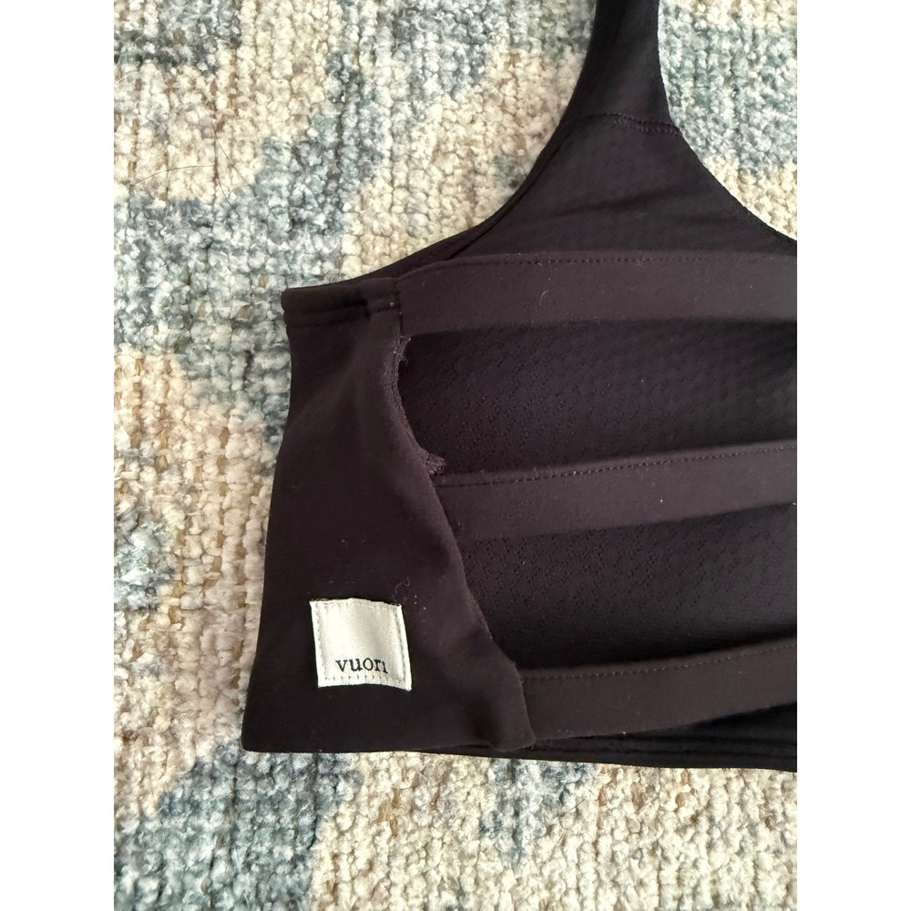 Vuori Yosemite Sports Bra Black Size Medium Excellent Condition - Picture 3 of 5